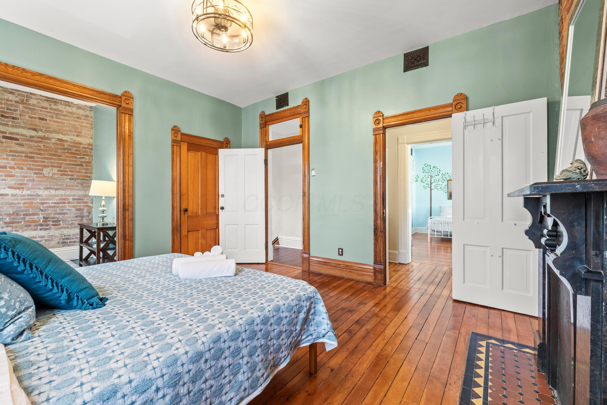 Columbus, Ohio, 43205, United States, 4 Bedrooms Bedrooms, ,4 BathroomsBathrooms,Residential,For Sale,2000888