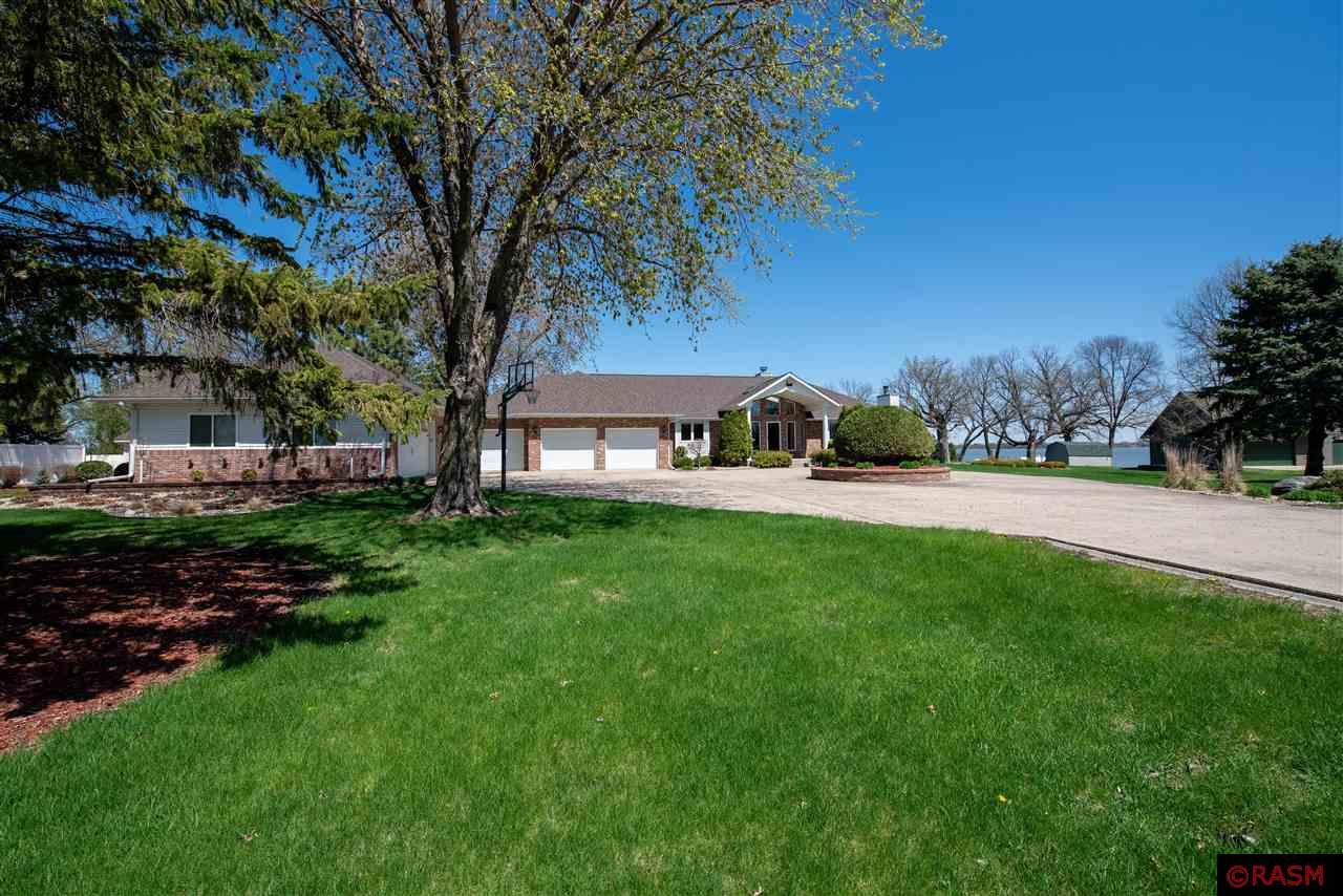 Lake Crystal, Minnesota, 56055, United States, 4 Bedrooms Bedrooms, ,3 BathroomsBathrooms,Residential,For Sale,1798331
