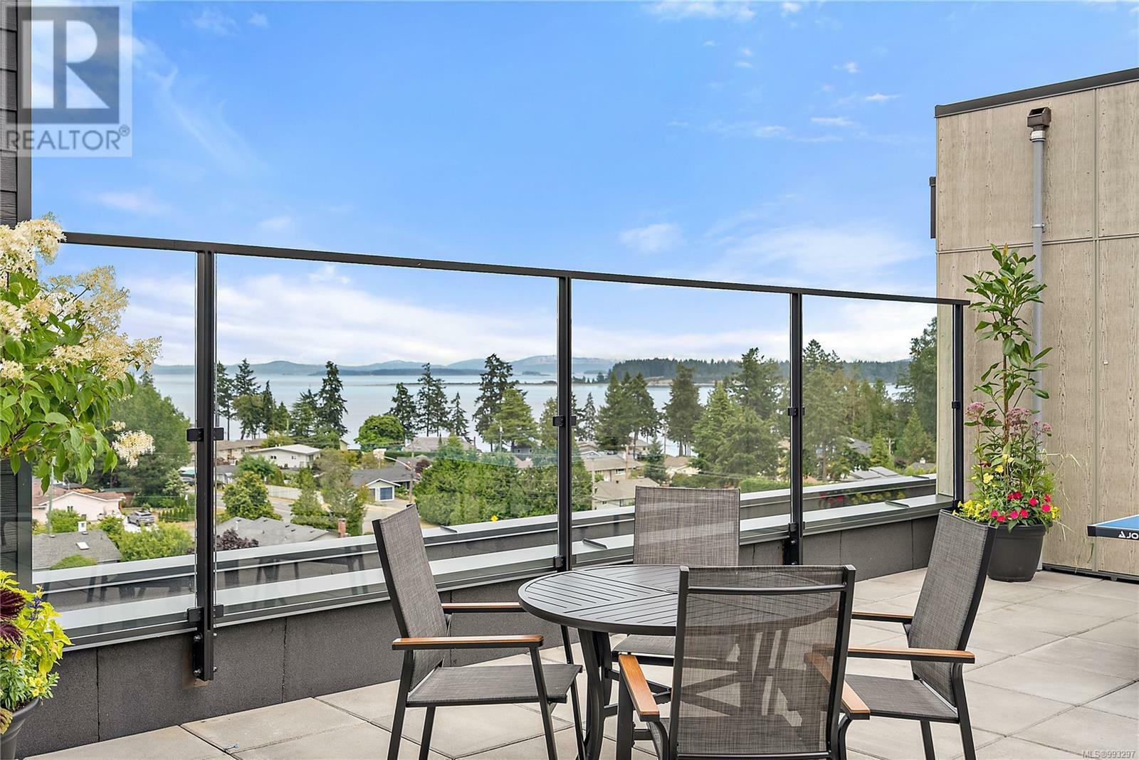 CENTRAL SAANICH, British Columbia, V8M 0B9, CA, 2 Bedrooms Bedrooms, ,2 BathroomsBathrooms,Residential,For Sale,1874093