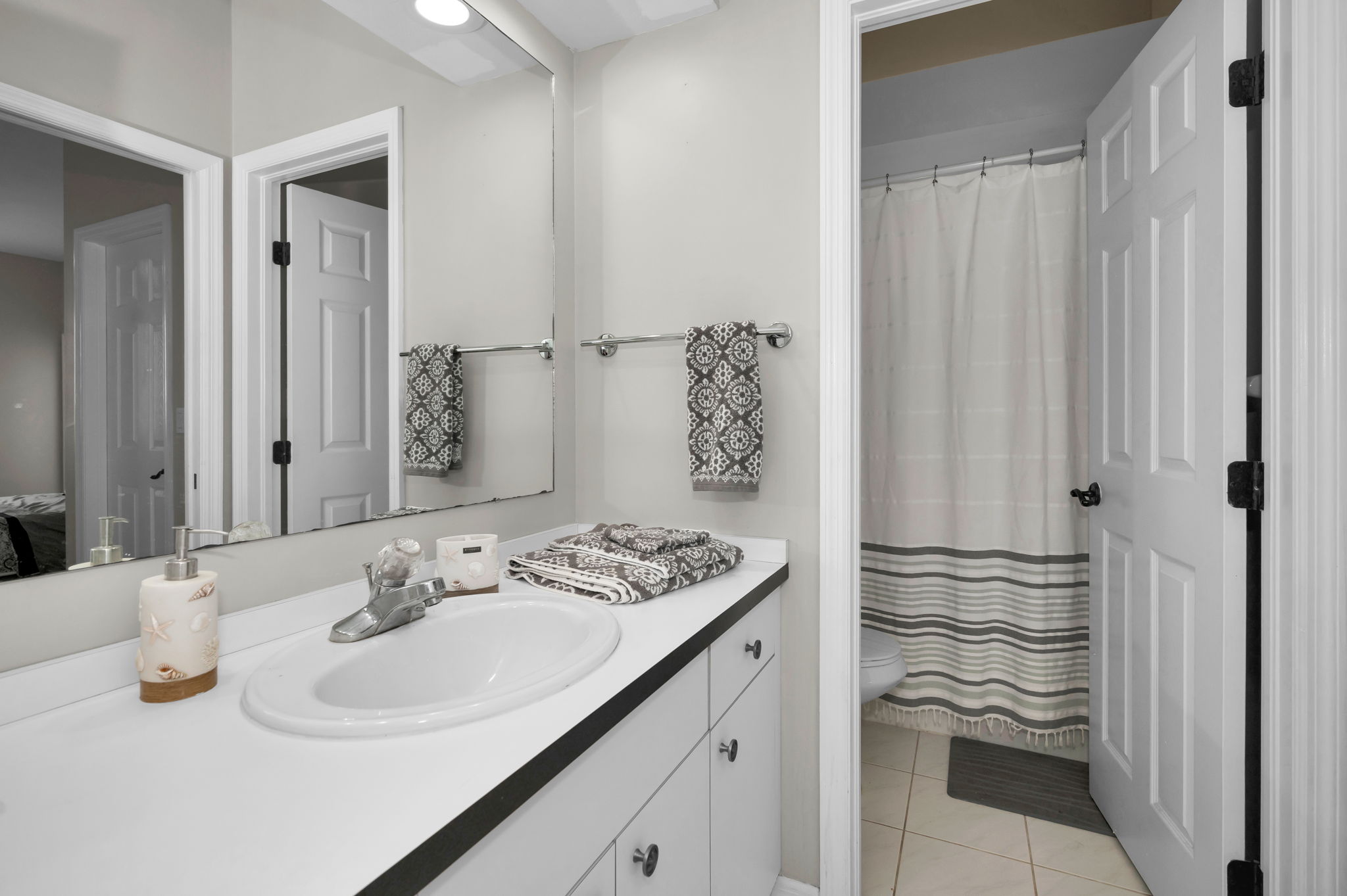 119 8th St E, Tierra Verde, Florida, 33715, United States, 6 Bedrooms Bedrooms, ,5 BathroomsBathrooms,Residential,For Sale,119 8th St E,1672792