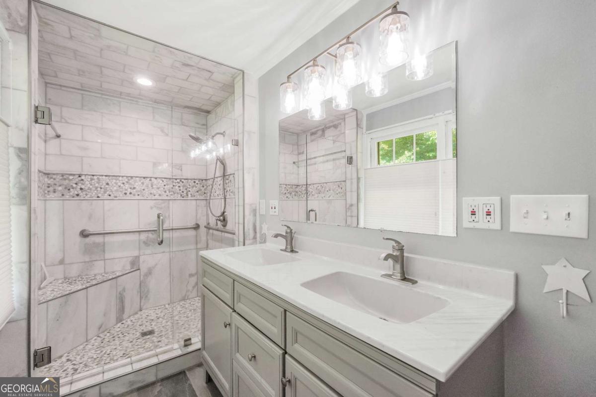 Jackson, Georgia, 30233, United States, 3 Bedrooms Bedrooms, ,2 BathroomsBathrooms,Residential,For Sale,1981672