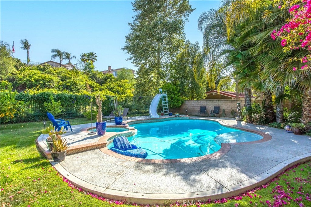 Redlands, California, 92373, United States, 5 Bedrooms Bedrooms, ,4 BathroomsBathrooms,Residential,For Sale,1983103