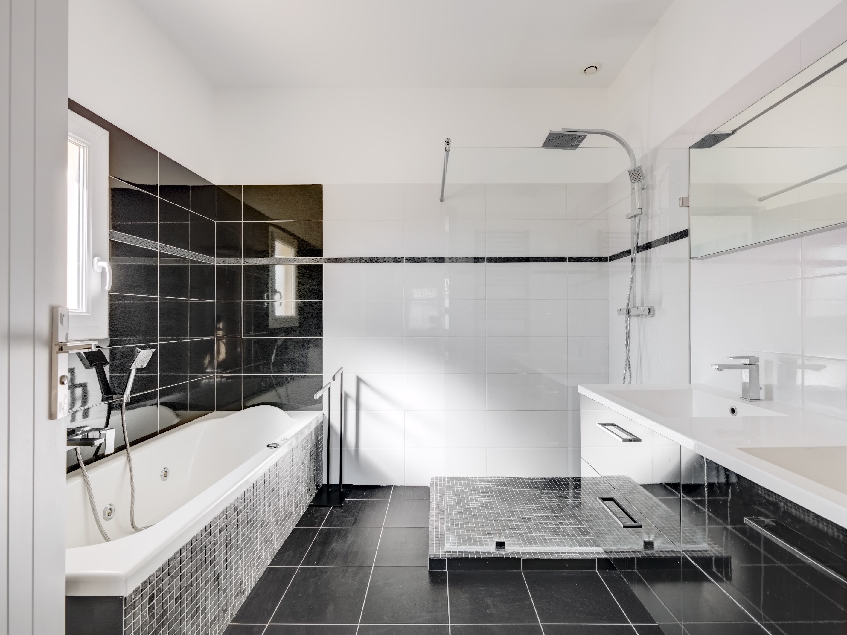  Renovated villa for sale Cap d’Antibes close to beaches and Ponteil district - 物件實景