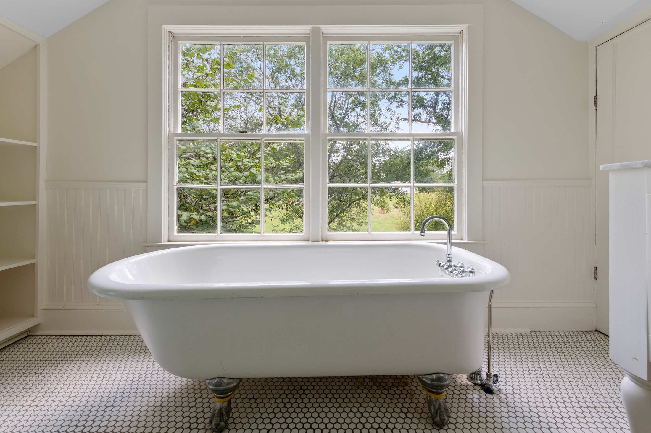  A Timeless Farmhouse Retreat on 7.3 Acres in Milton near Birmingham Crossroads - 物件實景