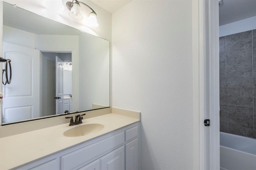 Frisco, Texas, 75034, United States, 5 Bedrooms Bedrooms, ,4 BathroomsBathrooms,Residential,For Sale,1981625