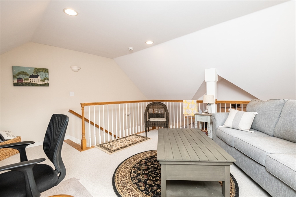 Seabrook, New Hampshire, 03874, United States, 3 Bedrooms Bedrooms, ,2 BathroomsBathrooms,Residential,For Sale,1989361