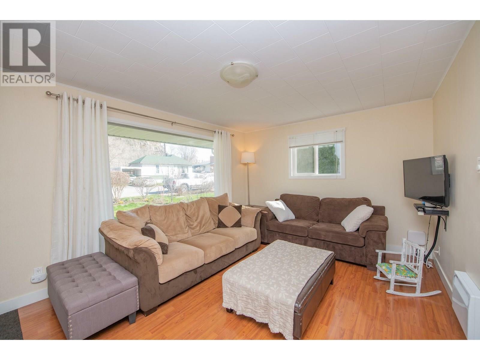 VERNON, British Columbia, V1T 1X5, CA, 2 Bedrooms Bedrooms, ,1 BathroomBathrooms,Residential,For Sale,1837289