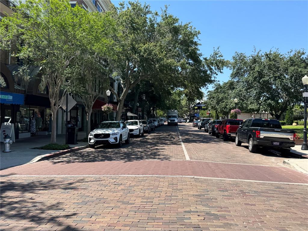 Winter Park, Florida, 32792, United States, 4 Bedrooms Bedrooms, ,2 BathroomsBathrooms,Residential,For Sale,1991999