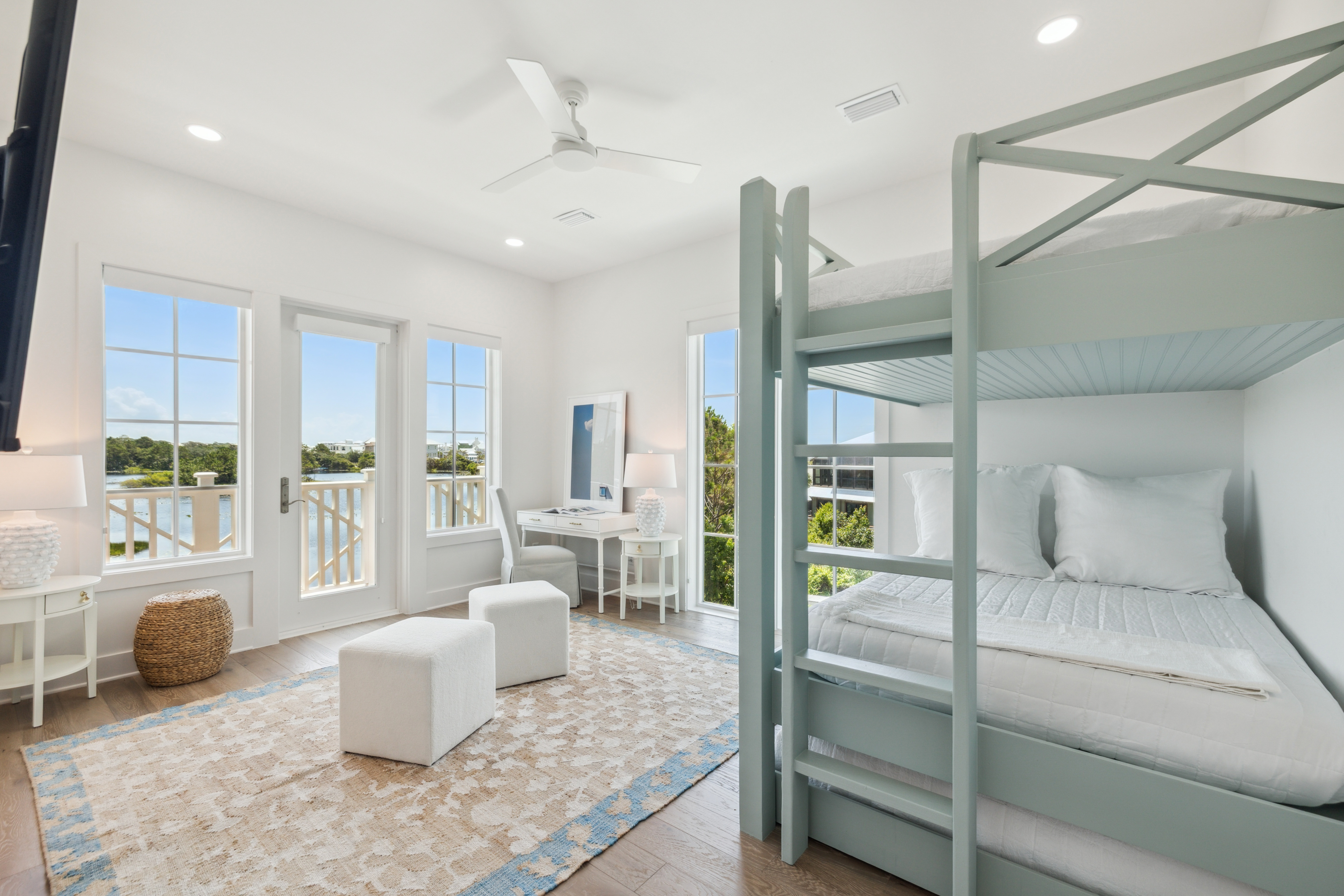  Enchanting Gulf-Side Home Curated For Comfort And Convenience - 物件實景