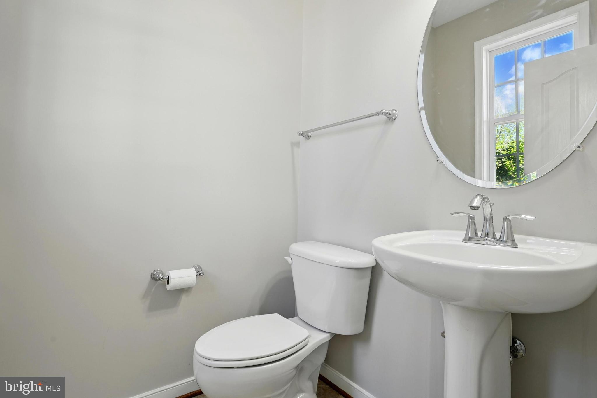 Culpeper, Virginia, 22701, United States, 5 Bedrooms Bedrooms, ,5 BathroomsBathrooms,Residential,For Sale,1841439