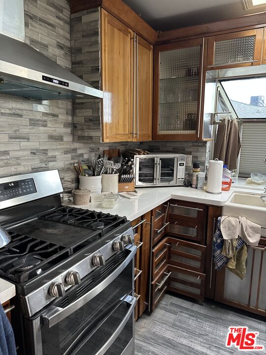 Los Angeles, California, 90047, United States, 2 Bedrooms Bedrooms, ,1 BathroomBathrooms,Residential,For Sale,1933535