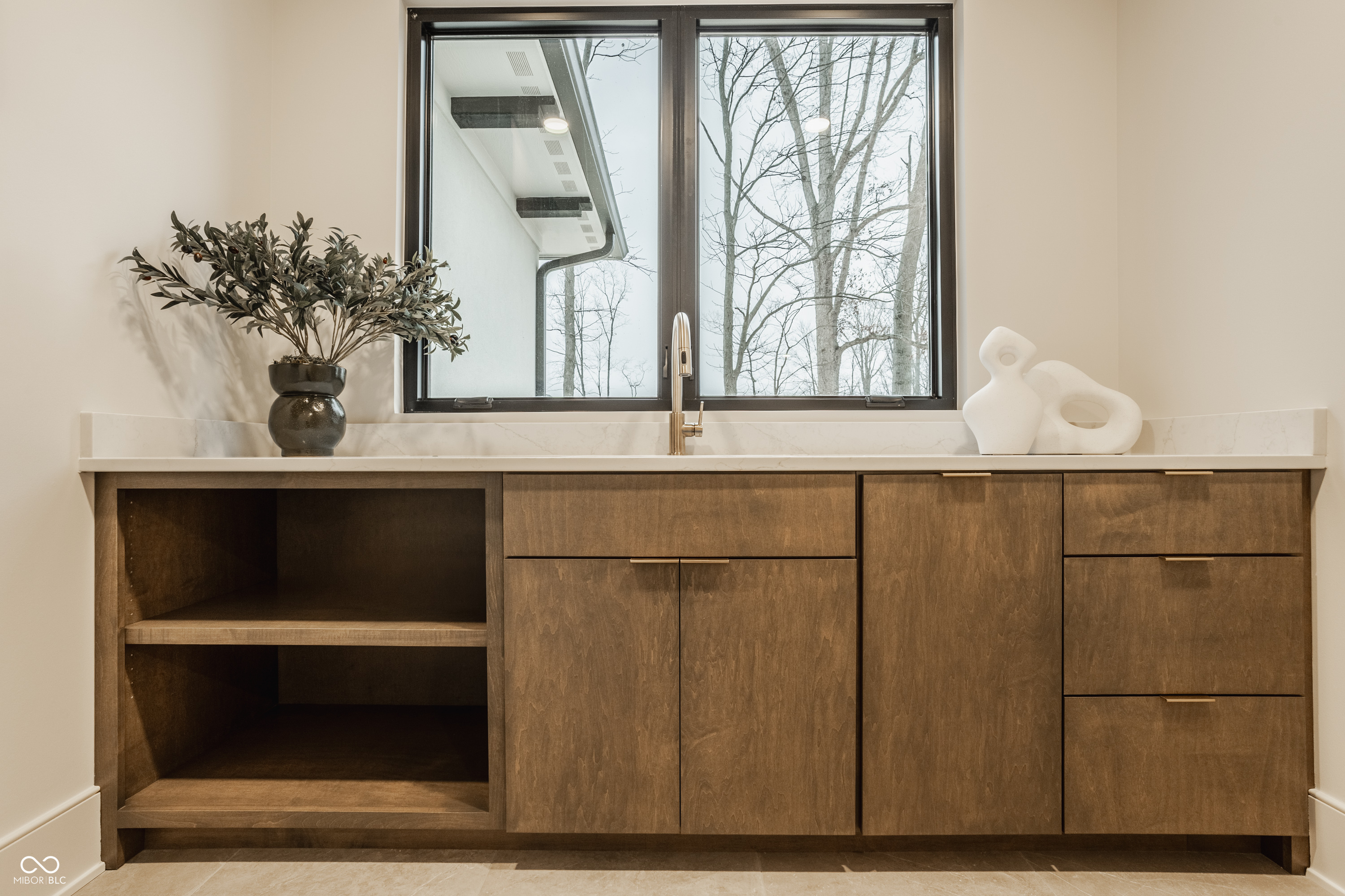 Bargersville, Indiana, 46106, United States, 5 Bedrooms Bedrooms, ,6 BathroomsBathrooms,Residential,For Sale,1977428