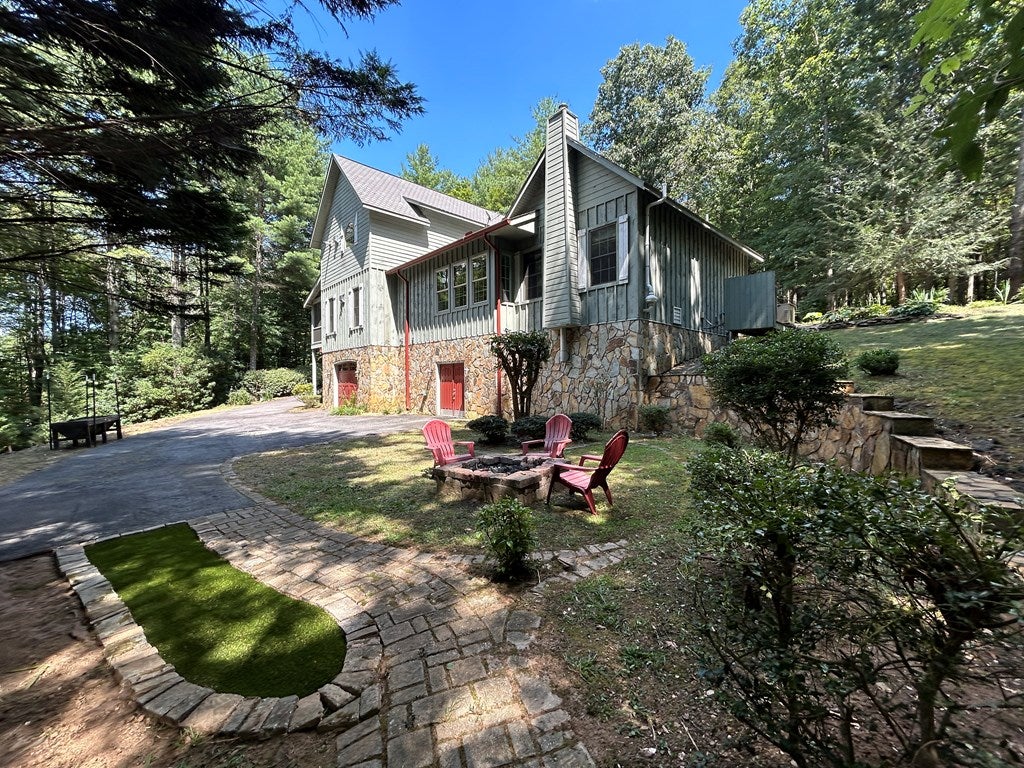 Blue Ridge, Georgia, 30513, United States, 3 Bedrooms Bedrooms, ,4 BathroomsBathrooms,Residential,For Sale,1858948