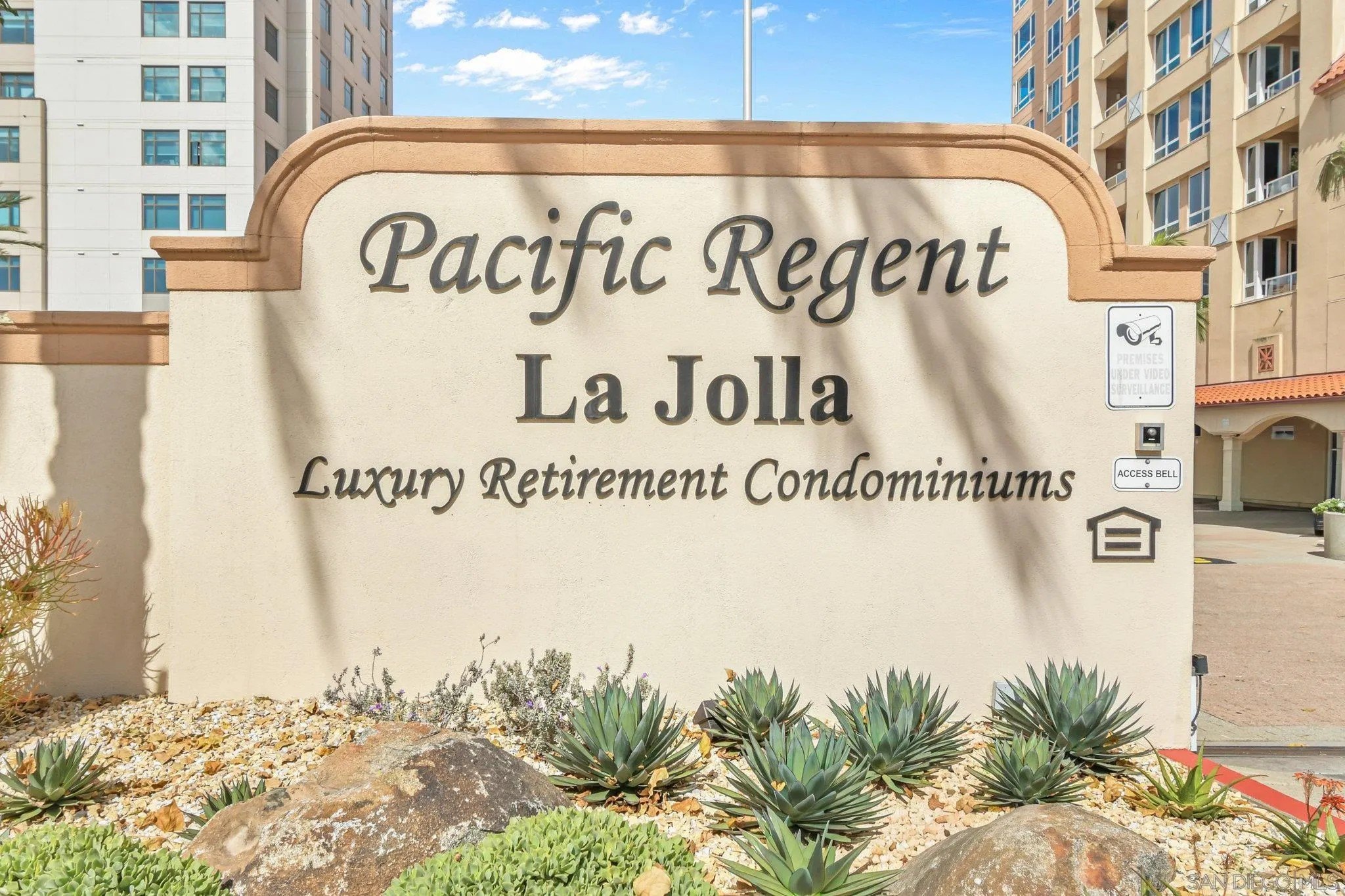 San Diego, California, 92122, United States, 2 Bedrooms Bedrooms, ,2 BathroomsBathrooms,Residential,For Sale,1972545