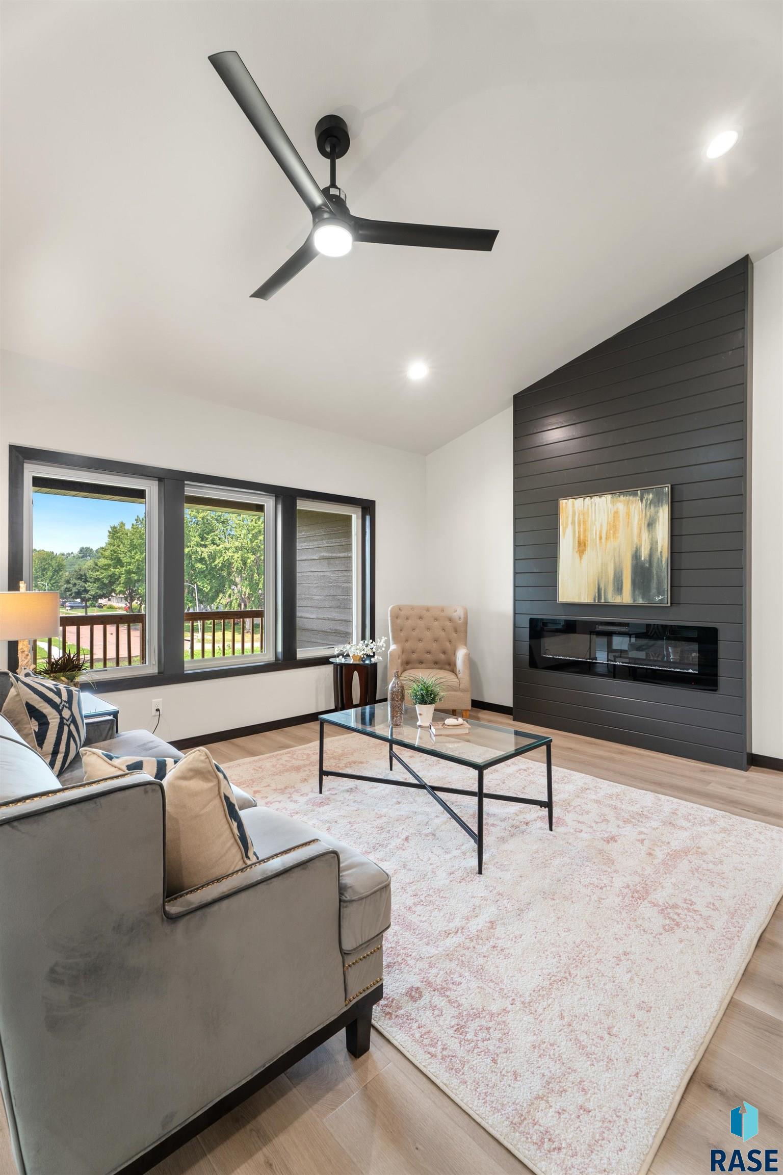 Sioux Falls, South Dakota, 57110, United States, 4 Bedrooms Bedrooms, ,2 BathroomsBathrooms,Residential,For Sale,1976702