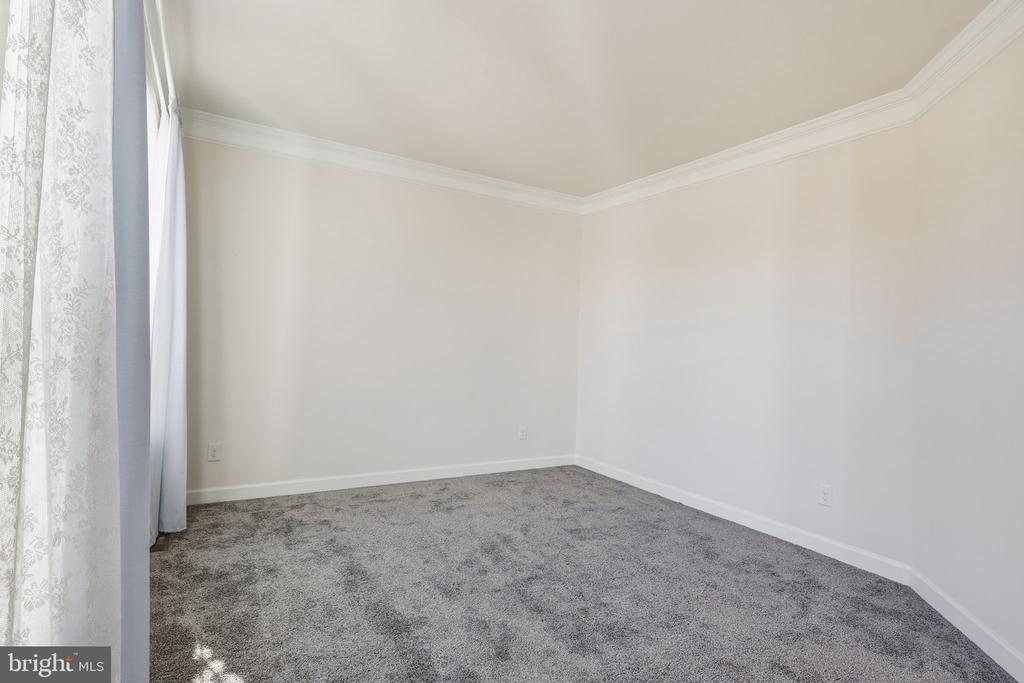 Fredericksburg, Virginia, 22405, United States, 5 Bedrooms Bedrooms, ,3 BathroomsBathrooms,Residential,For Sale,1987075