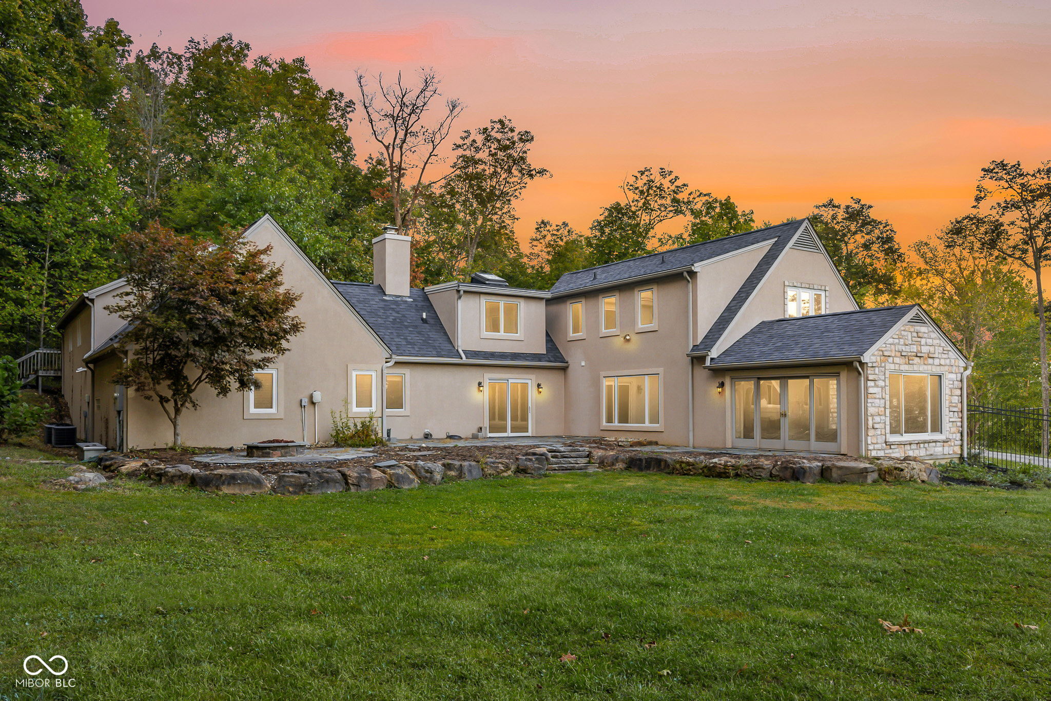 Columbus, Indiana, 47201, United States, 5 Bedrooms Bedrooms, ,6 BathroomsBathrooms,Residential,For Sale,1982008