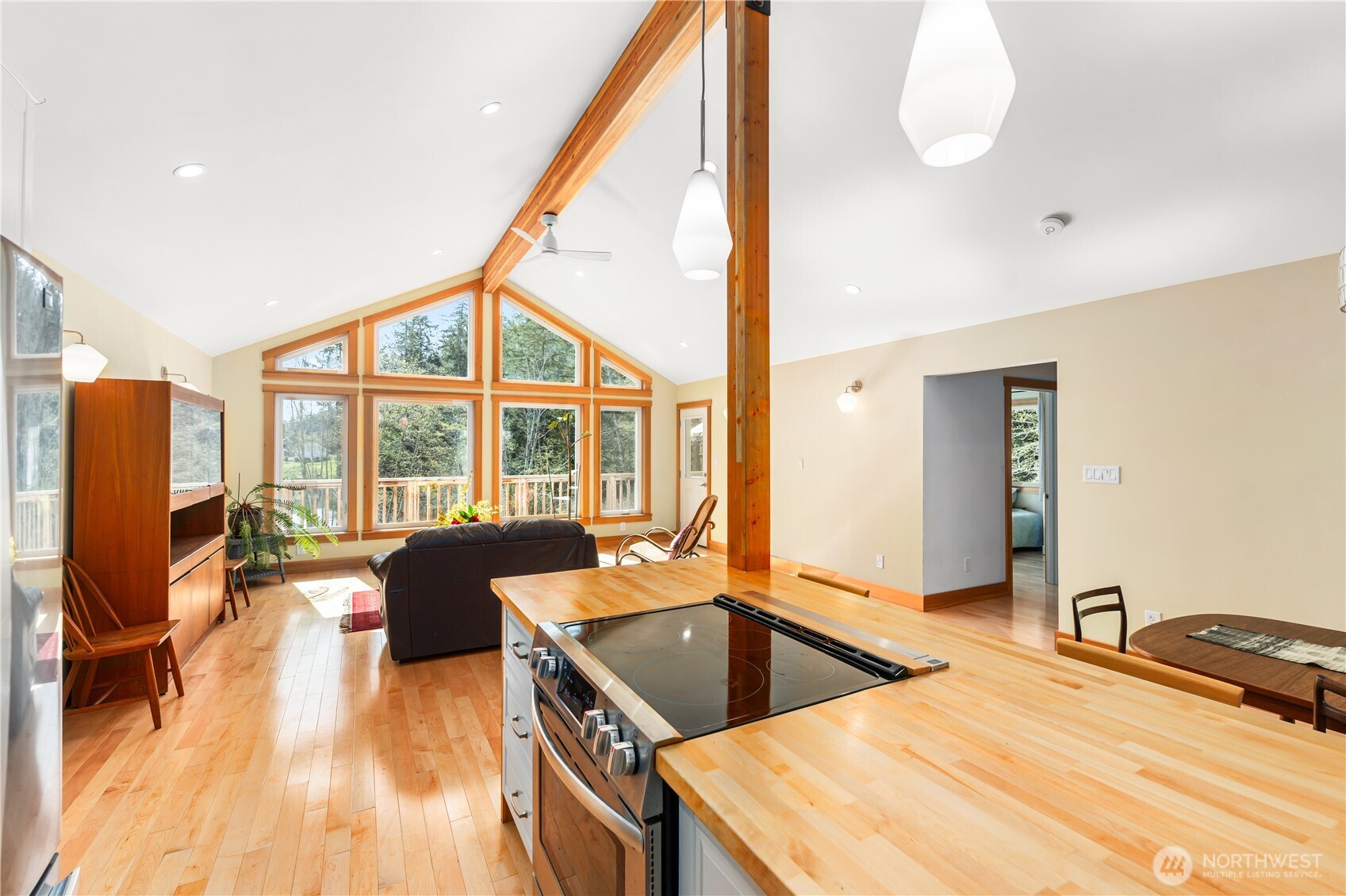 Friday Harbor, Washington, 98250, United States, 3 Bedrooms Bedrooms, ,1 BathroomBathrooms,Residential,For Sale,1770536
