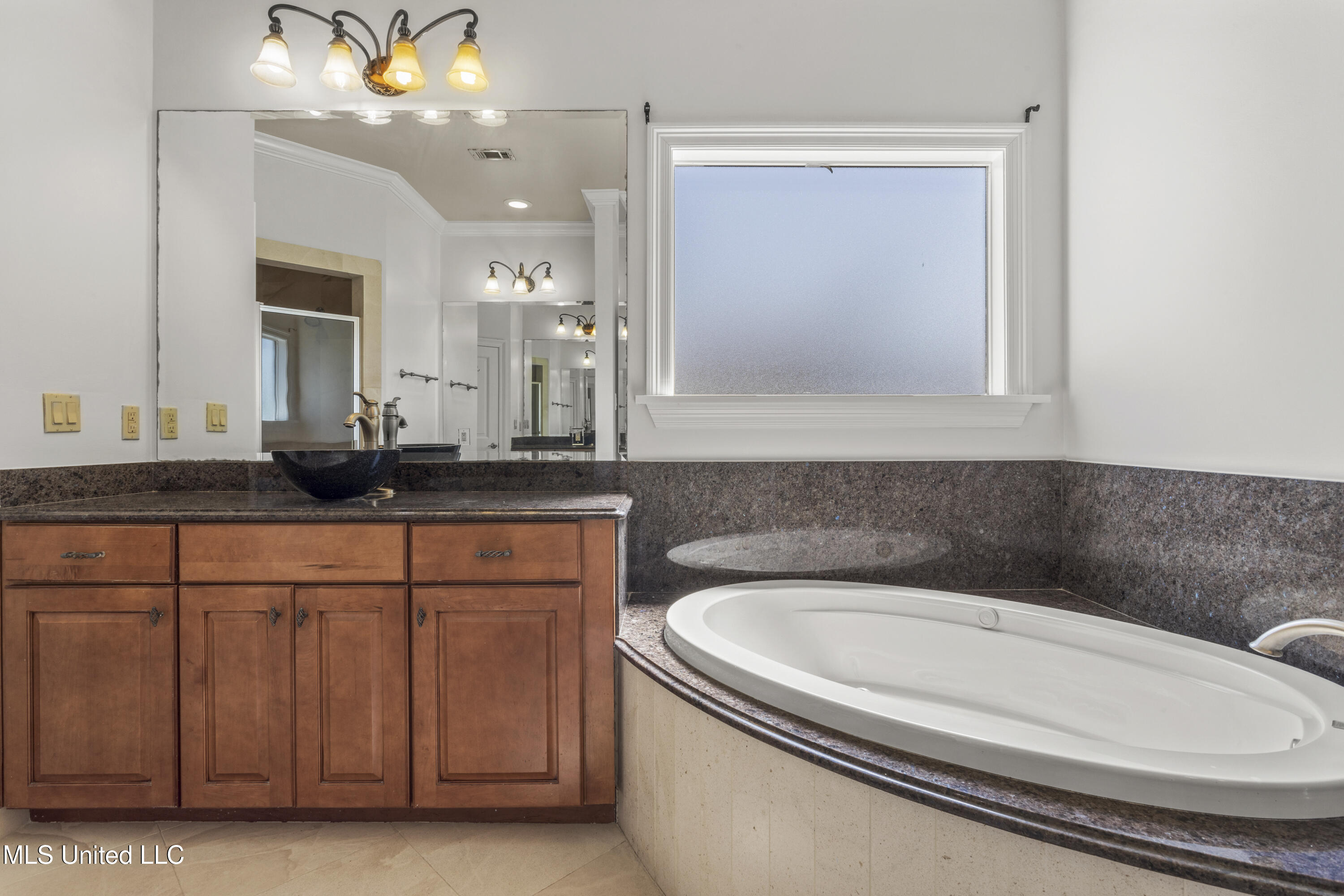 Biloxi, Mississippi, 39531, United States, 4 Bedrooms Bedrooms, ,3 BathroomsBathrooms,Residential,For Sale,1908803