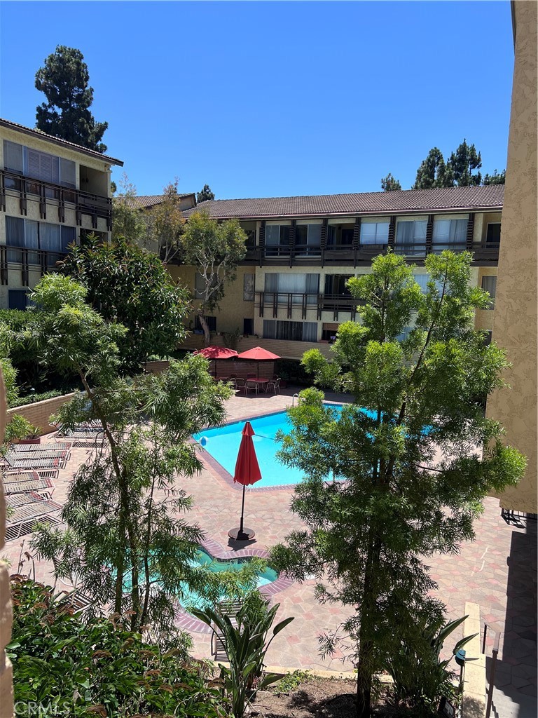 Culver City, California, 90230, United States, 2 Bedrooms Bedrooms, ,1 BathroomBathrooms,Residential,For Sale,1902529