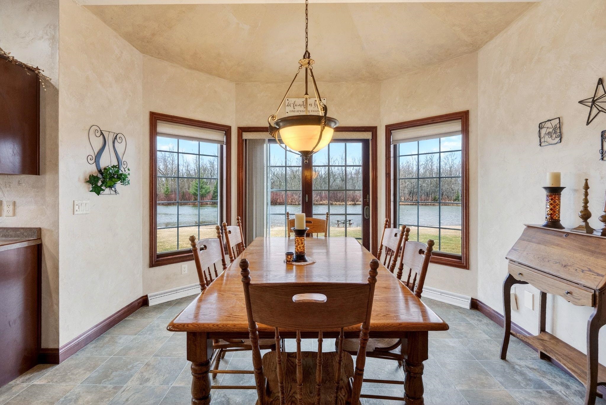 Kaukauna, Wisconsin, 54130-3934, United States, 4 Bedrooms Bedrooms, ,4 BathroomsBathrooms,Residential,For Sale,2034121