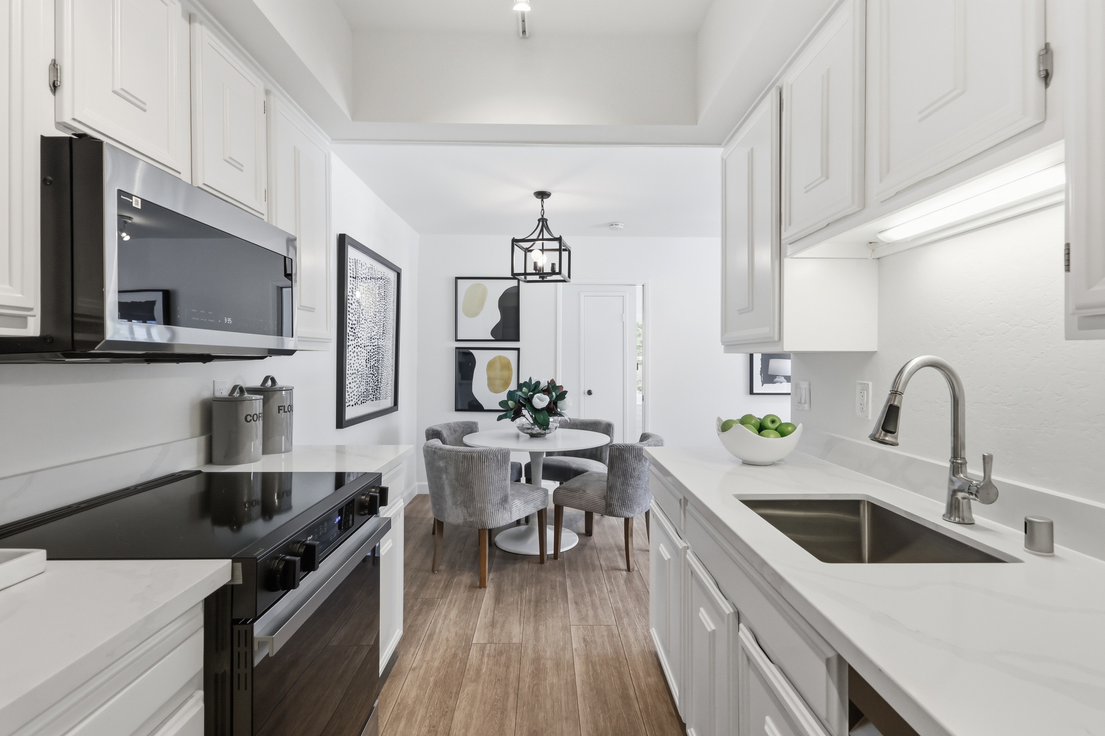 Convenient Ground-Floor Condo in the Heart of San Carlos - 物件實景