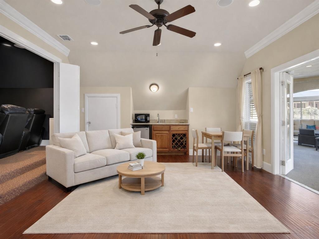 Grand Prairie, Texas, 75104, United States, 4 Bedrooms Bedrooms, ,5 BathroomsBathrooms,Residential,For Sale,2018050
