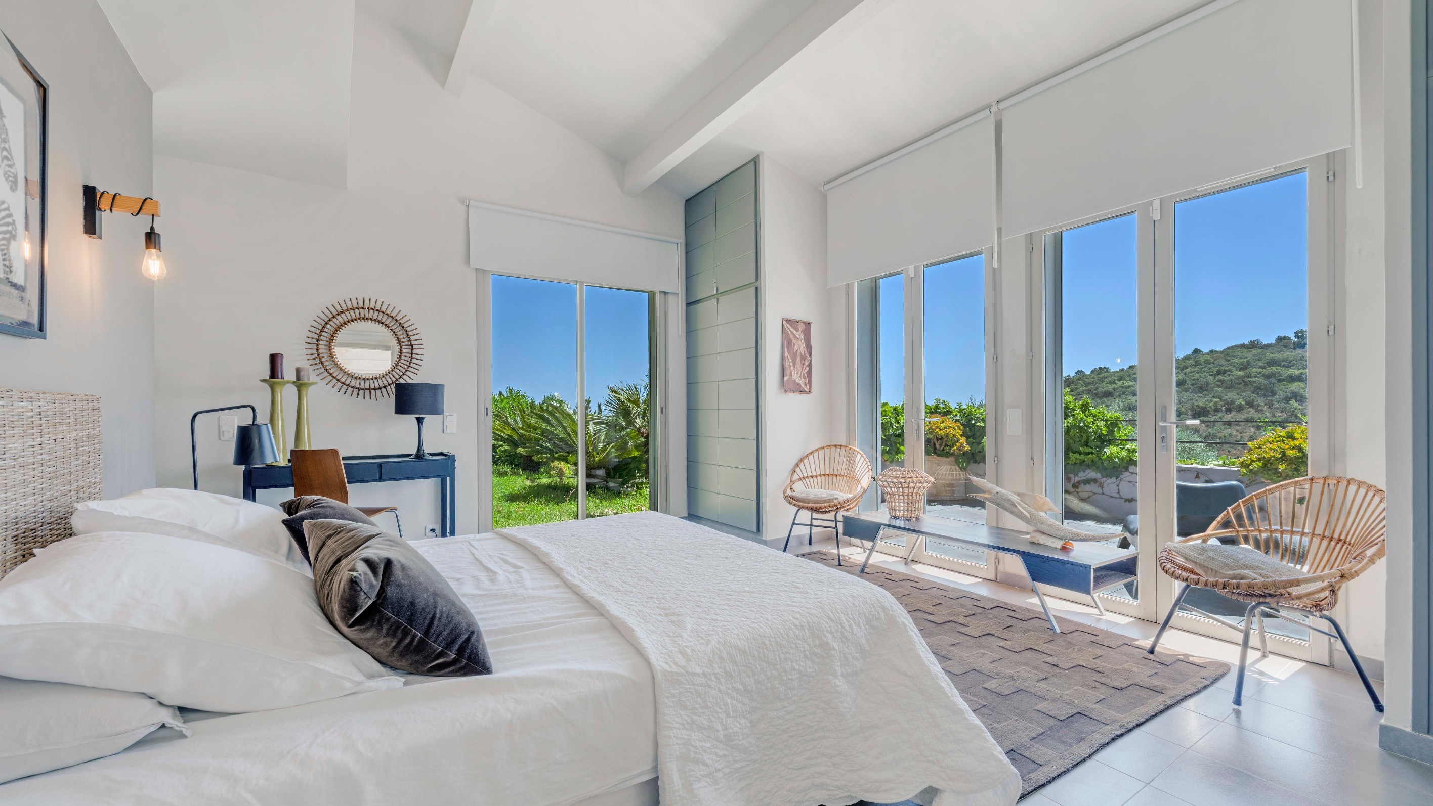  Luxury sea view villa for sale in Grimaud overlooking the Gulf of Saint-Tropez - 物件實景