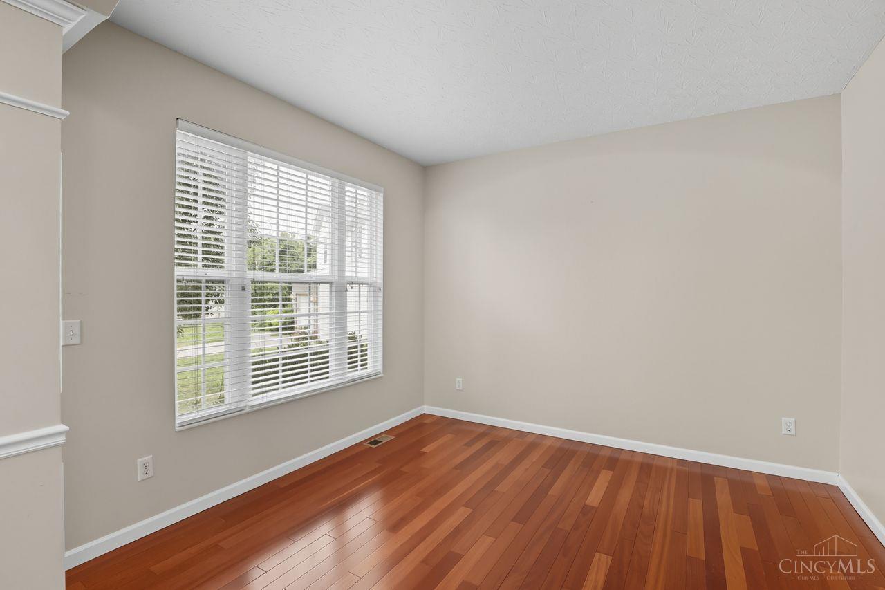 Liberty Twp, Ohio, 45011, United States, 4 Bedrooms Bedrooms, ,3 BathroomsBathrooms,Residential,For Sale,1961046