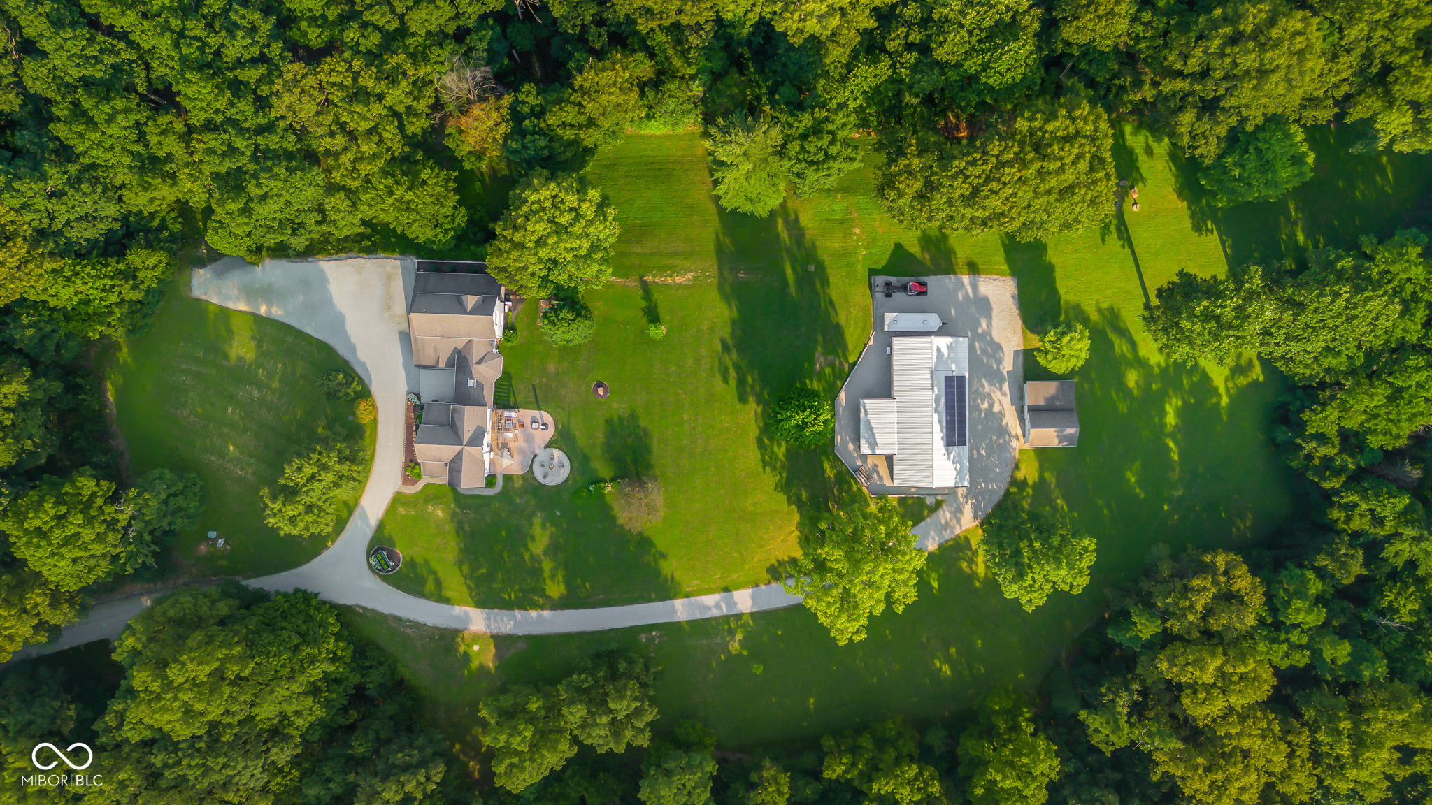 Columbus, Indiana, 47201, United States, 3 Bedrooms Bedrooms, ,3 BathroomsBathrooms,Residential,For Sale,1888305