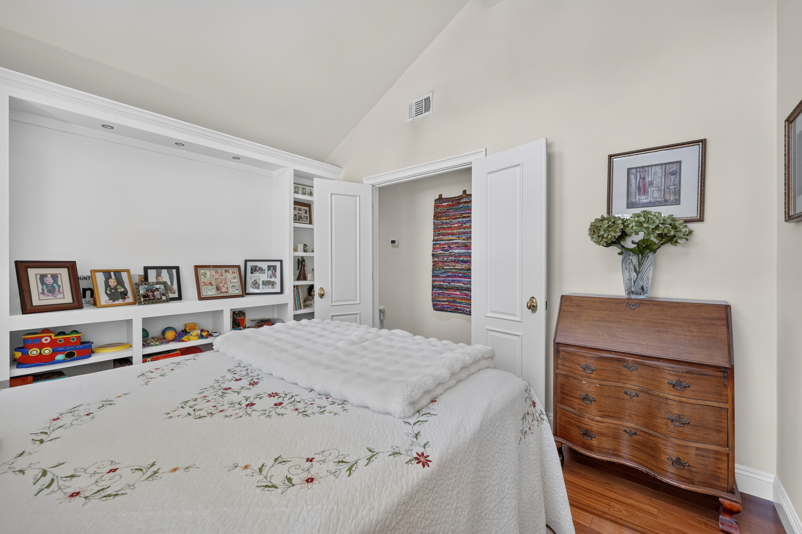 1073 Harrington Way, Carmichael, CA 95608 - 物件實景