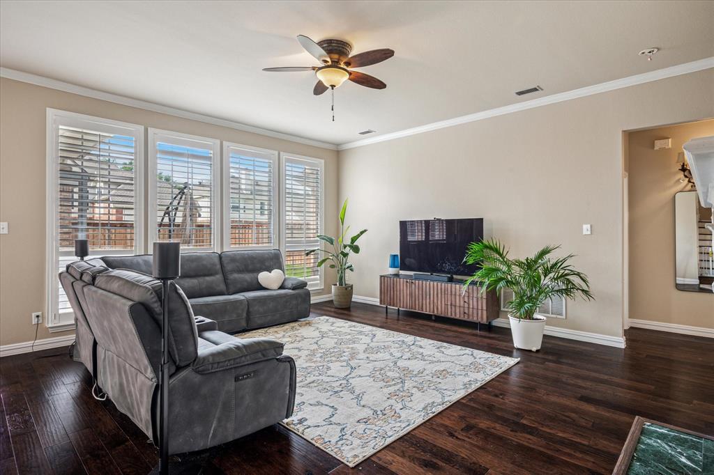 Plano, Texas, 75025, United States, 5 Bedrooms Bedrooms, ,4 BathroomsBathrooms,Residential,For Sale,1805794