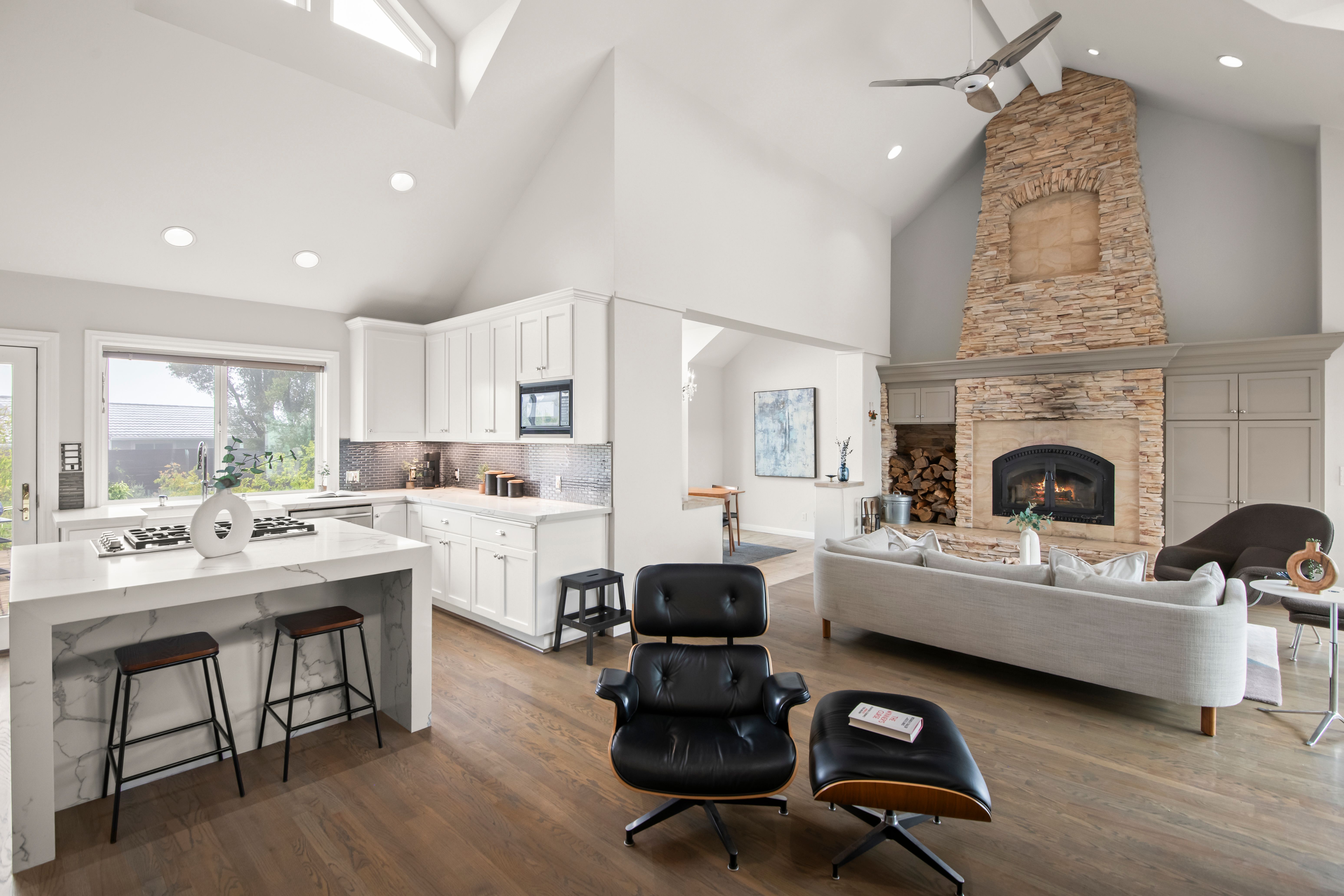  STUNNING, SERENE SARATOGA - 物件實景