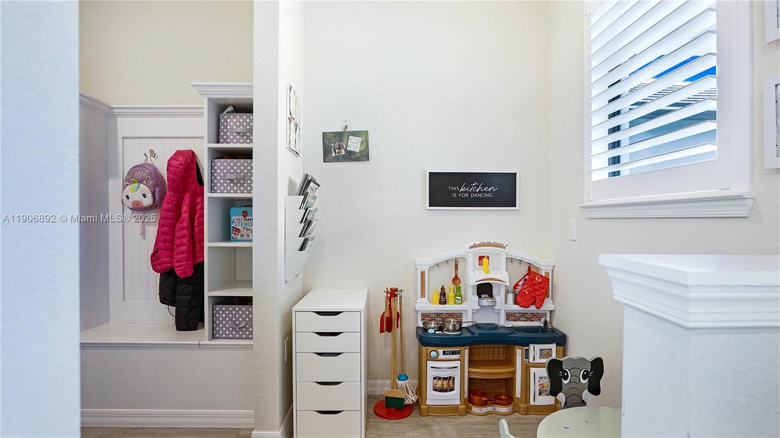 Lake Worth, Florida, 33467, United States, 4 Bedrooms Bedrooms, ,3 BathroomsBathrooms,Residential,For Sale,1990306