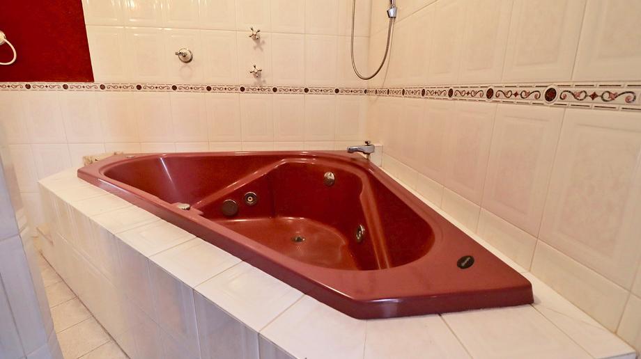 Cumbres de Morelia, Morelia, Michoacán de Ocampo, 58278, Mexico, 5 Bedrooms Bedrooms, ,4 BathroomsBathrooms,Residential,For Sale,Cumbres de Morelia,1615409