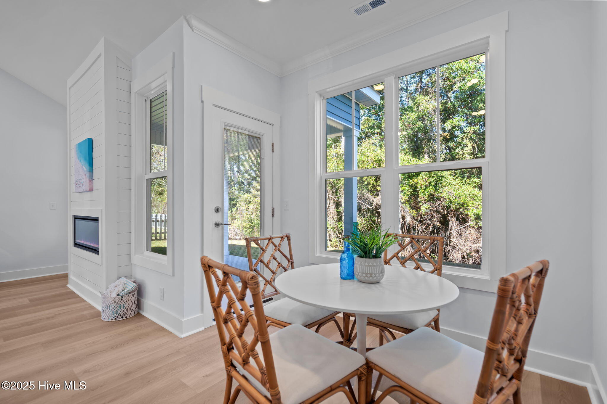 Wilmington, North Carolina, 28412, United States, 4 Bedrooms Bedrooms, ,3 BathroomsBathrooms,Residential,For Sale,1995132