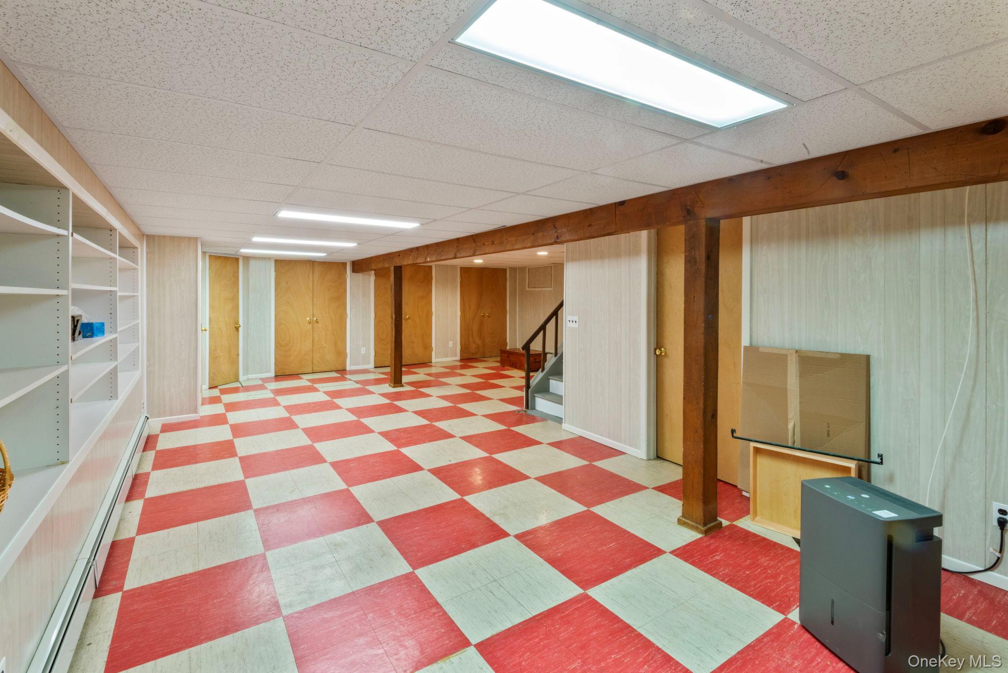 East Northport, New York, 11731, United States, 3 Bedrooms Bedrooms, ,2 BathroomsBathrooms,Residential,For Sale,1924855