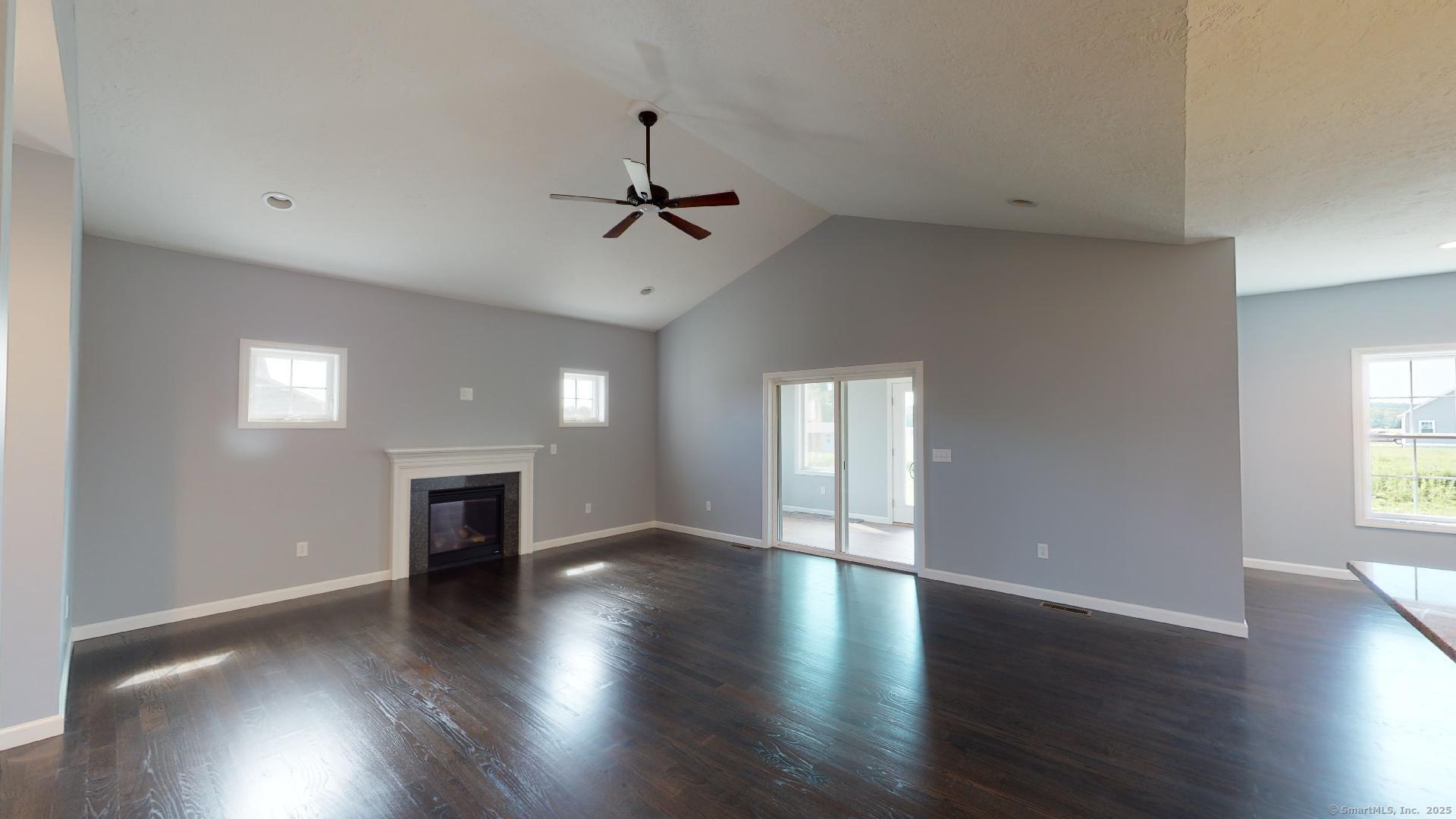 Windsor, Connecticut, 06095, United States, 3 Bedrooms Bedrooms, ,2 BathroomsBathrooms,Residential,For Sale,1939906
