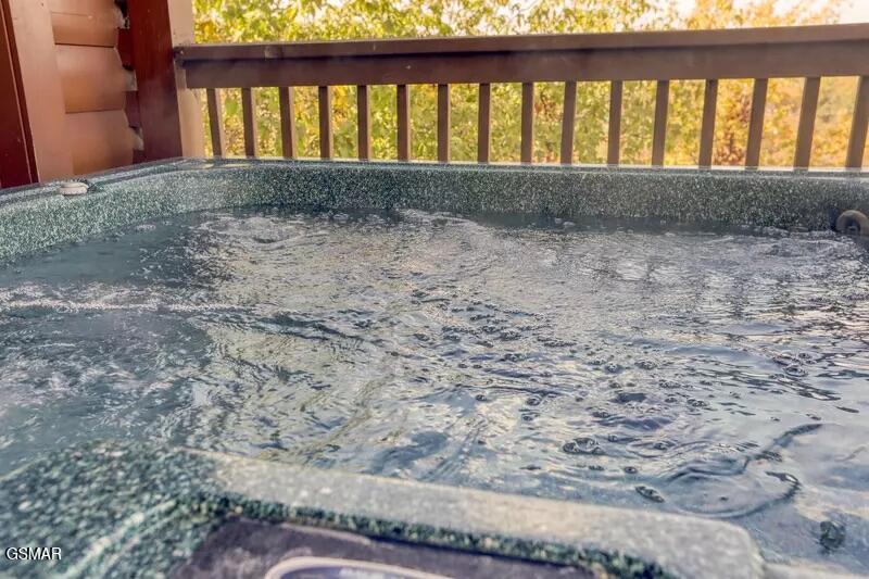 Sevierville, Tennessee, 37876, United States, 1 Bedroom Bedrooms, ,2 BathroomsBathrooms,Residential,For Sale,2005093