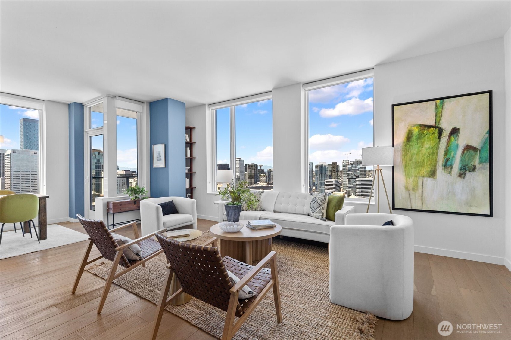 Seattle, Washington, 98101, United States, 2 Bedrooms Bedrooms, ,1 BathroomBathrooms,Residential,For Sale,1897094