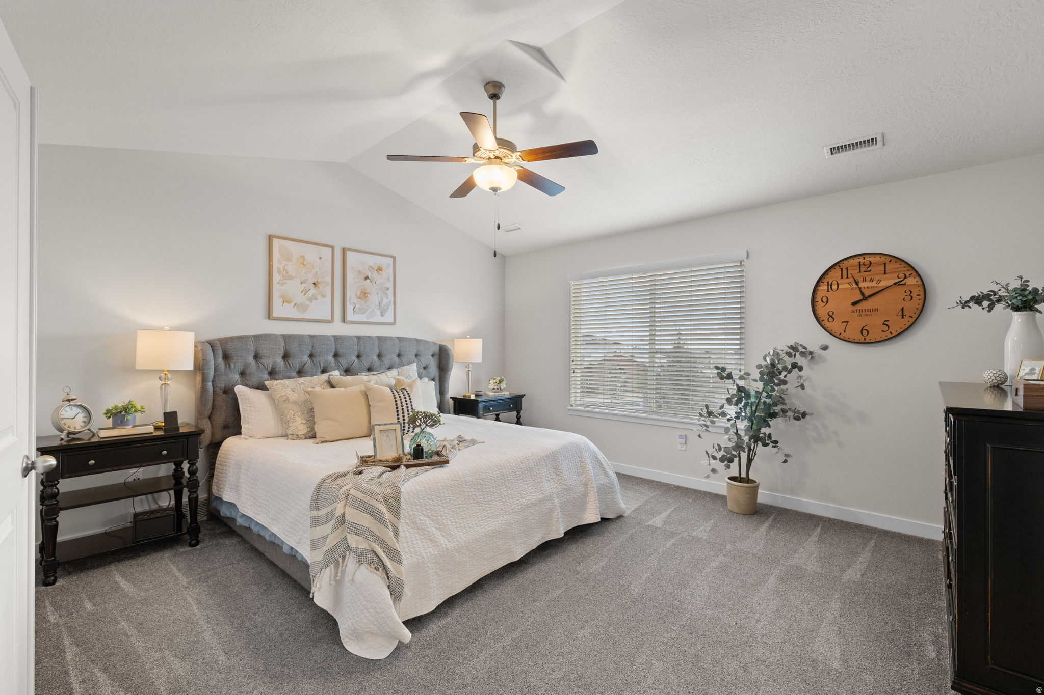 Eagle Mountain, Utah, 84005, United States, 5 Bedrooms Bedrooms, ,4 BathroomsBathrooms,Residential,For Sale,2003166