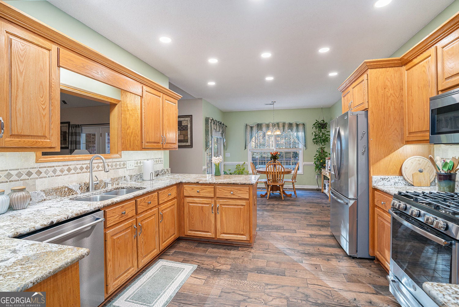 White, Georgia, 30184, United States, 4 Bedrooms Bedrooms, ,4 BathroomsBathrooms,Residential,For Sale,1988781