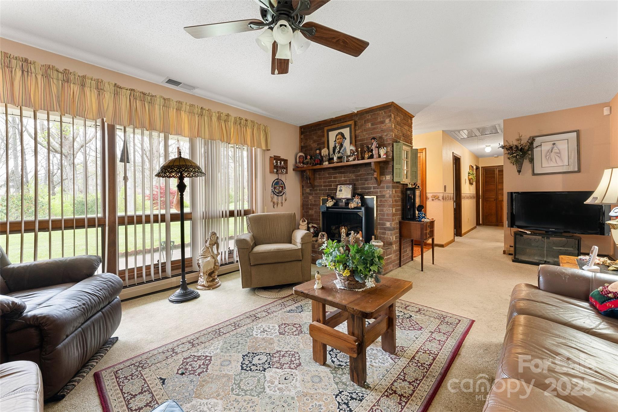 Leicester, North Carolina, 28748, United States, 3 Bedrooms Bedrooms, ,2 BathroomsBathrooms,Residential,For Sale,1938256