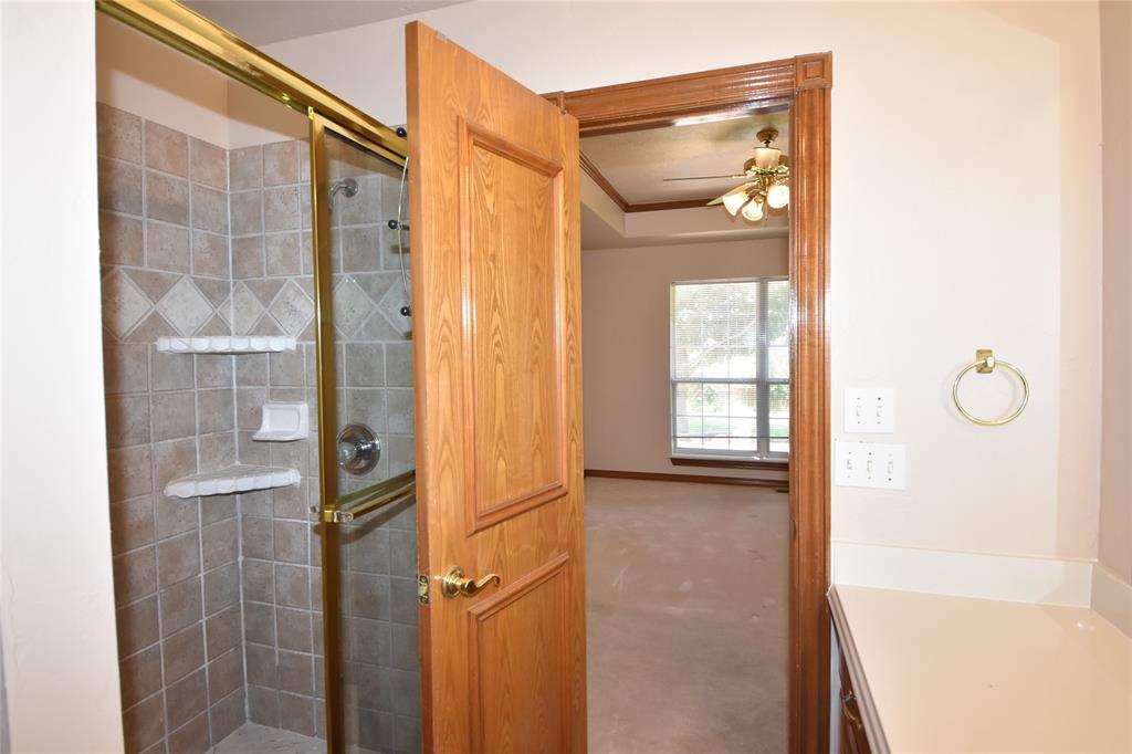 Oklahoma City, Oklahoma, 73142, United States, 5 Bedrooms Bedrooms, ,4 BathroomsBathrooms,Residential,For Sale,1935370