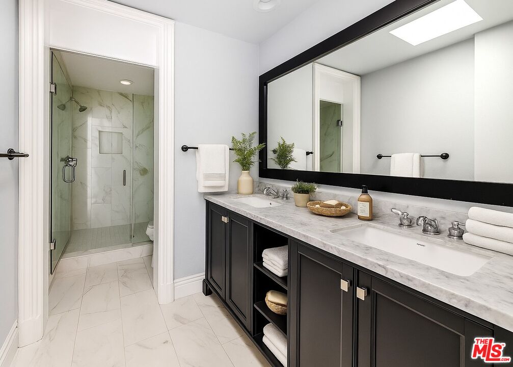 Los Angeles, California, 90024, United States, 2 Bedrooms Bedrooms, ,2 BathroomsBathrooms,Residential,For Sale,1908250