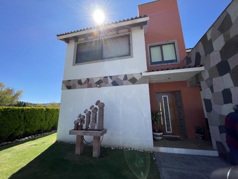 CANTALAGUA, Contepec, Michoacán de Ocampo, 61051, Mexico, 4 Bedrooms Bedrooms, ,4 BathroomsBathrooms,Residential,For Sale,CANTALAGUA,1672539