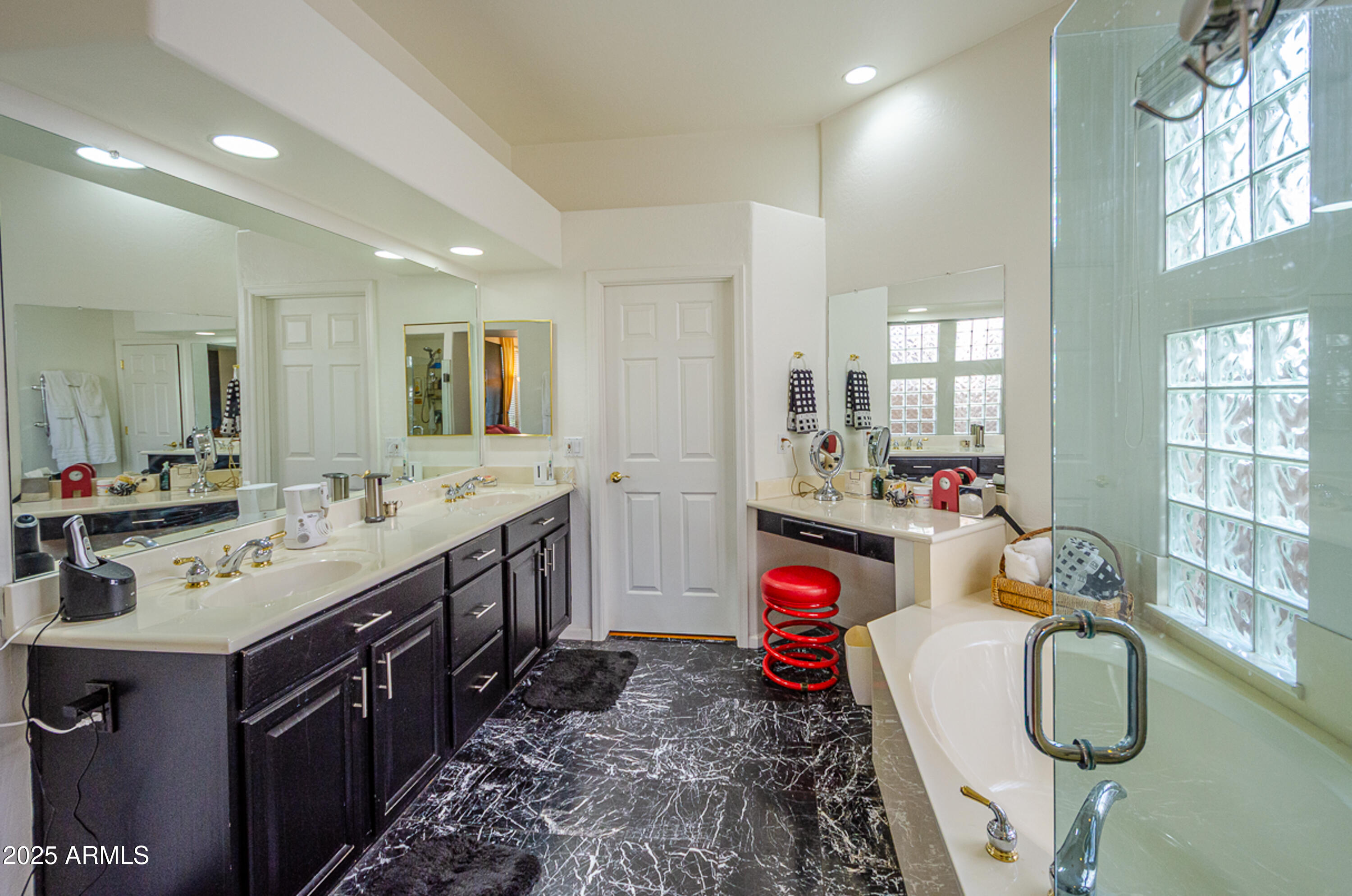 Scottsdale, Arizona, 85260, United States, 3 Bedrooms Bedrooms, ,2 BathroomsBathrooms,Residential,For Sale,1987534