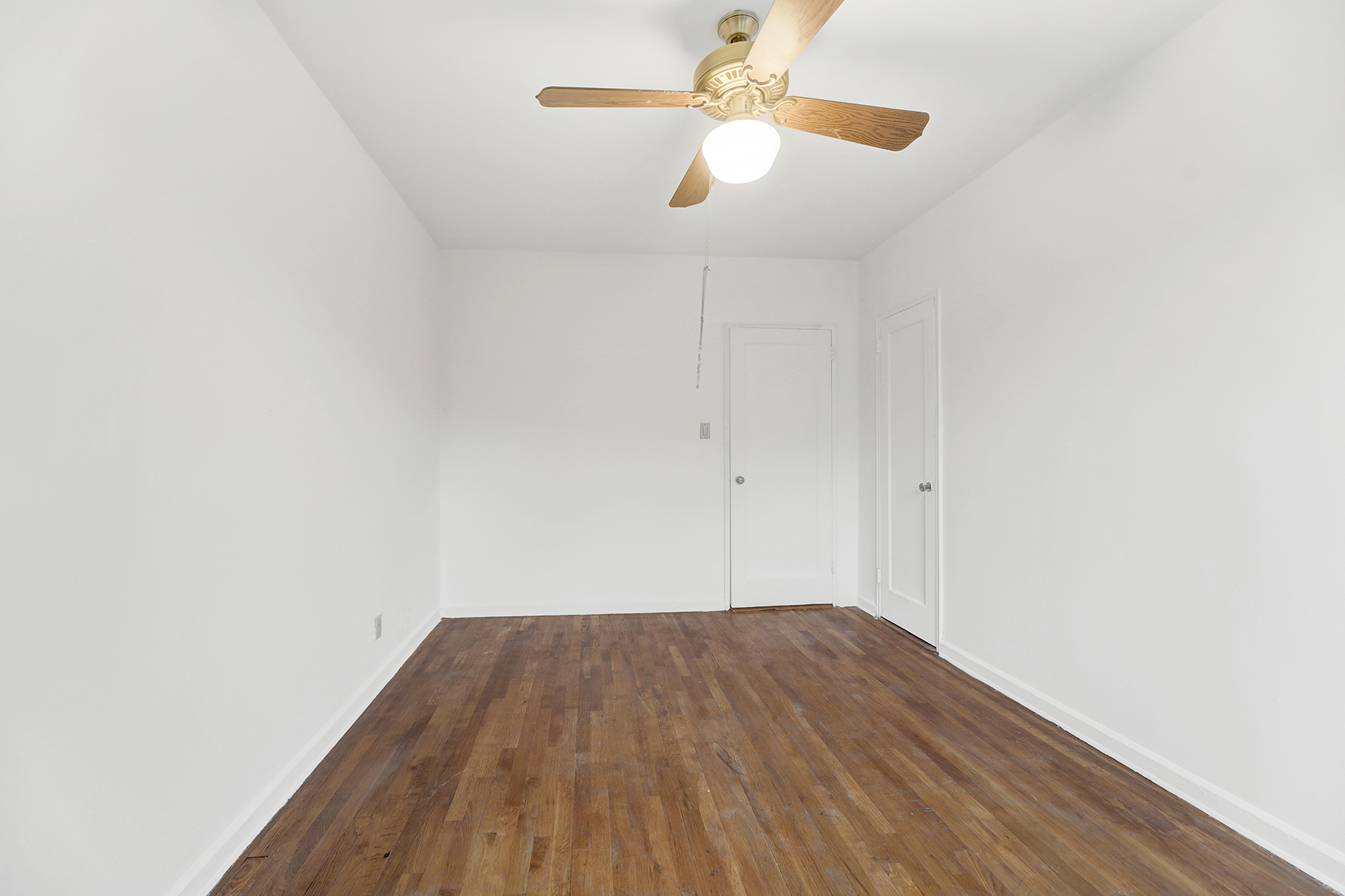 Brooklyn, New York, 11218, United States, 2 Bedrooms Bedrooms, ,1 BathroomBathrooms,Residential,For Sale,1836428