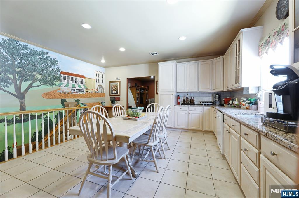 North Arlington, New Jersey, 07031, United States, 6 Bedrooms Bedrooms, ,4 BathroomsBathrooms,Residential,For Sale,1974124