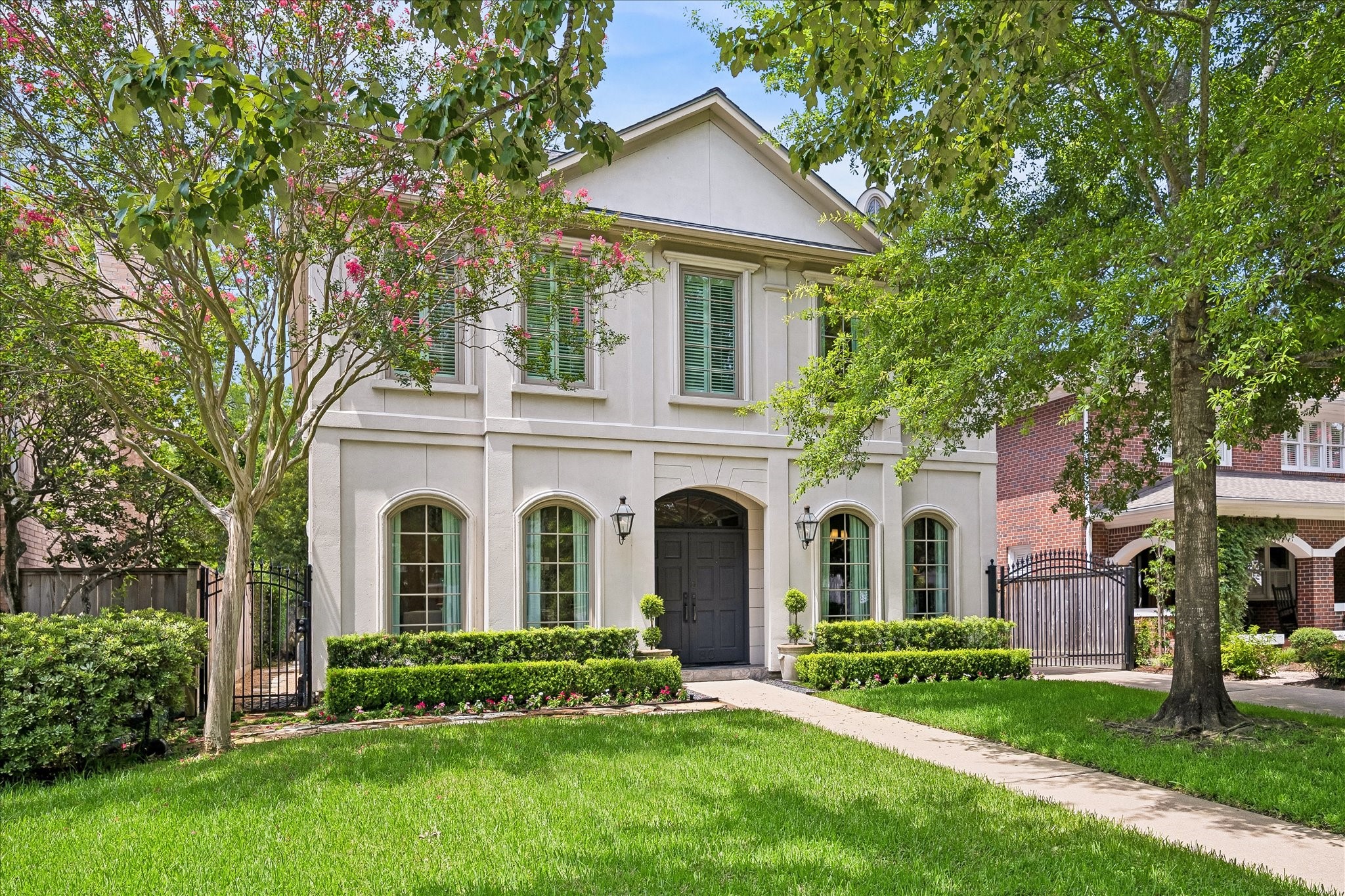  3780 Carlon Street - 物件實景